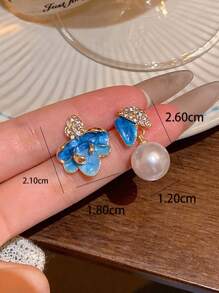 1 Pair Cute Asymmetric Flower Stud Earrings For Women, Faux Pearl Elegant Earrings