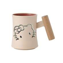 Sanrio (Authorized) New Sanrio Wooden Handle Creative Couple High-End Double-Layer Contrast Coffee Cup, Large Capacity Multifunctional Cup,Can Be DIY, Suitable For Various Scenarios, High Appearance, Suitable For Holiday Gifts And Party Gifts, Christmas Friendship Gifts, Birthday Gifts (15 Ounces)