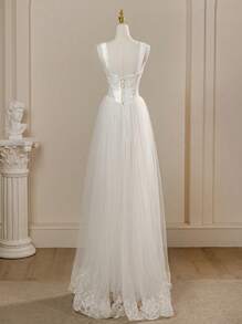 Glamorous & Vintage Sweetheart Neck Hollow Lace Applique Mesh Maxi Dress, Wedding Gown For Brides