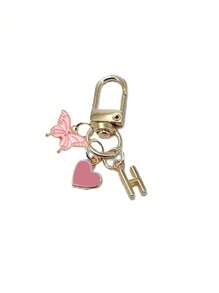 Item indispensável para o verão - Chaveiro com letra em formato de coração e borboleta rosa, com iniciais e mensagem de presente / Carta de amor | Acessório de chaveiro de coração | Pingente de bolsa personalizado | Presente, chaveiro, acessórios exclusivos para celular, design simples, presente para amigos, família, namoradas, acessórios para atividades ao ar livre, acessórios para festas, presentes, lembranças, pingente de bolsa feminina, pingente de carro, presente para meninas, presente personalizado para casamento na praia, presente ideal para madrinhas