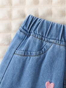 1件可愛女嬰精緻刺繡愛心舒適百搭牛仔長褲 春夏季 - 淺色水洗藍 - 查看 4