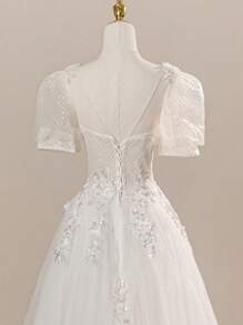 Elegant Puff Sleeve Floral Lace Princess Ball Gown Wedding Dress