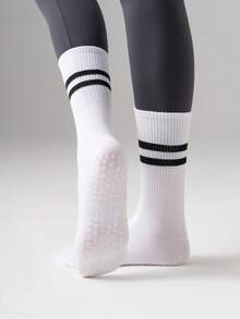 1/5/10双/包 女款随机春秋款双条马卡龙色脚底硅胶带抓地力适合室内瑜伽普拉提拉力健身舞蹈搭配瑜伽裤运动服中筒袜