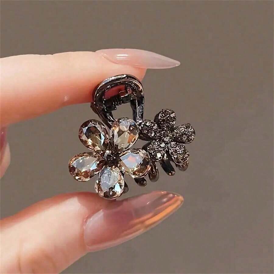 Elegant Flower Hair Clip - Small Metal Hair Claw, Taming Flyaway Hair, Embellishment Women, Fall, Travel, Hair Tools, Accessories Women, Hair Stuff, Fall, Women, Hair Tools, Hair Stuff, Stuff, Beauty Accessories, Gifts, Travel, Gifts Women, Hair Stuff, Women, Stocking Fillers, Gifts Women,,, Stocking Stuffers Adults, Stocking Fillers Adult, Hair Stuff, Women's Accessories, Stocking Stuffer, Coming-Of-Age Hair Accessory, Ideas Women, Beauty Stocking Fillers, Gifts Women - 灰色 - 查看 1