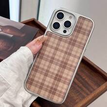 1 pieza Funda de teléfono con patrón de cuadros retro y borde metálico, compatible con Apple/Series, minimalista y vintage, resistente al agua, a los golpes y a los arañazos - Marrón - Ver 6