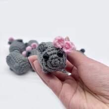 1 件 2.5 英寸可爱迷你毛绒悲伤仓鼠填充娃娃，柔软雪尼尔材质，可用作钥匙扣装饰，送给朋友、情侣、女朋友的礼物，手工工艺品 - 彩色 - 查看 3