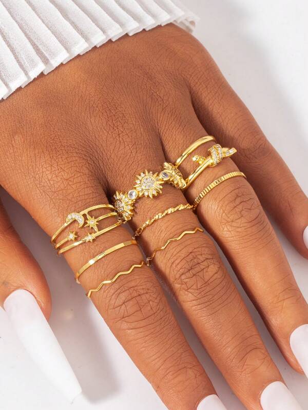 1/6/9pcs Elegant Sparkling Copper Electroplated 18K Gold Cubic Zirconia Star, Moon, Sun, Knot Stacking Rings Set, Everyday Jewelry Gift For Friends