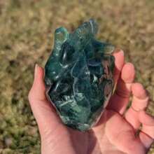 1 pièce de sculpture en forme de cœur en matériaux mixtes, sculpture en quartz rose/fluorite de plume/agate volcanique/agate mousse, parfait pour la collection de la maison et cadeau pour la Saint-Valentin et les vacances, décoration artistique parfaite pour la maison, cadeau en pour les parents