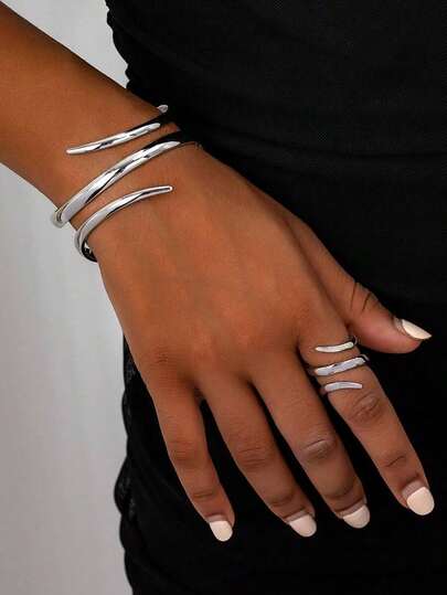 Geometric Line Silver Bracelet & 1pc Geometric Line Thick Ring) Retro Chic Silver Geometric Line Bracelet And Geometric Line Thick Ring Combo Set, Fashion Lightweight Summer Long Lasting Color Thick Bracelet And Thick Ring Jewelry Set, Suitable Women Daily Wear Various Holidays Gatherings Events Jewelry, Couples