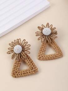 1 Pair Handmade Minimalist White Round Beaded Flower & Woven Triangle Pendant Earrings, Elegant Design For Women, Suitable For Travel, Social Events, And As Gifts
