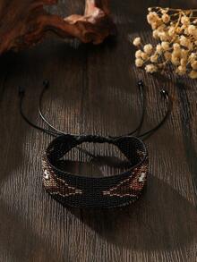 手工制作的波西米亚串珠手链，具有复古风格、哥特式、几何砖缝图案，适合女性日常度假穿着，是多功能的礼物