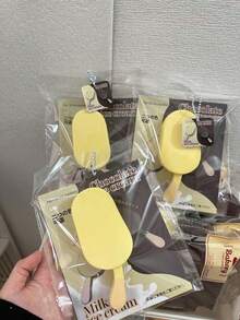 1个超柔软慢回弹冰淇淋玩具 - 3种颜色可选：草莓、抹茶和巧克力香蕉，可爱减压玩具，适合成人，情人节礼物，派对礼品/纪念品，减压玩具，节日玩具，带或不带挂绳，生日礼物，派对礼物 - 彩色 - 查看 8