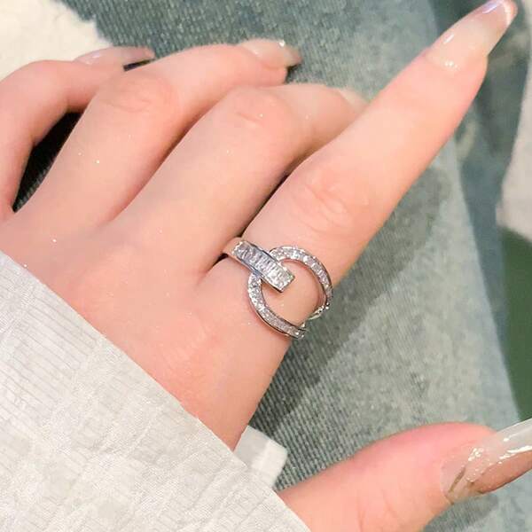 Anillo con diseño de nariz de cerdo de circonita, anillo de banda simple con diseño minimalista para mujeres, lujoso y elegante para dedo de la mano o del pie