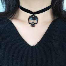 1 件简约哥特式天鹅绒亚克力新月吊坠项链，女士配饰装饰 - 骷髏款 - 查看 1