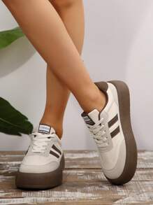 Deutsche Stil Damen Lässig Frühlings Sneaker, Retro Lässig Sportschuhe, beliebte Leder Loafers, Slip-On Lässig Flache Schuhe, weiße Sneaker