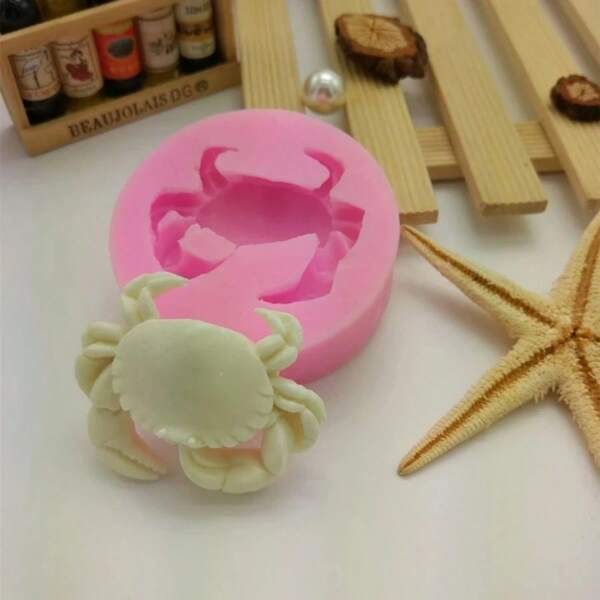 1pc Crab Silicone Mold, Suitable For Candle, Wax Melts, Plaster Crafts And Handmade Soap - Multifunctional DIY Handcraft Tool (Random Mold Color)