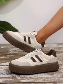 Deutsche Stil Damen Lässig Frühlings Sneaker, Retro Lässig Sportschuhe, beliebte Leder Loafers, Slip-On Lässig Flache Schuhe, weiße Sneaker