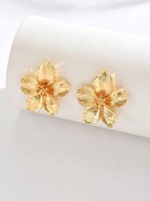 1 Pair Vintage Elegant Golden Flower Stud Earrings, Casual Wear Gift For Friends