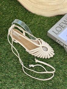 Happy Calzados Sandalias planas trenzadas de verano para mujer, diseño con cordones y punta redonda, adecuadas para viajes, vacaciones, playa y actividades al aire libre. - Beis - Ver 2