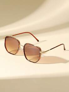 1pc Women's Bohemian Style Fashion Outdoor Protective Fashion Glasses, Suitable For Travel And Daily Wear - 1pc Leopard Frame Double Tea Set - View 3