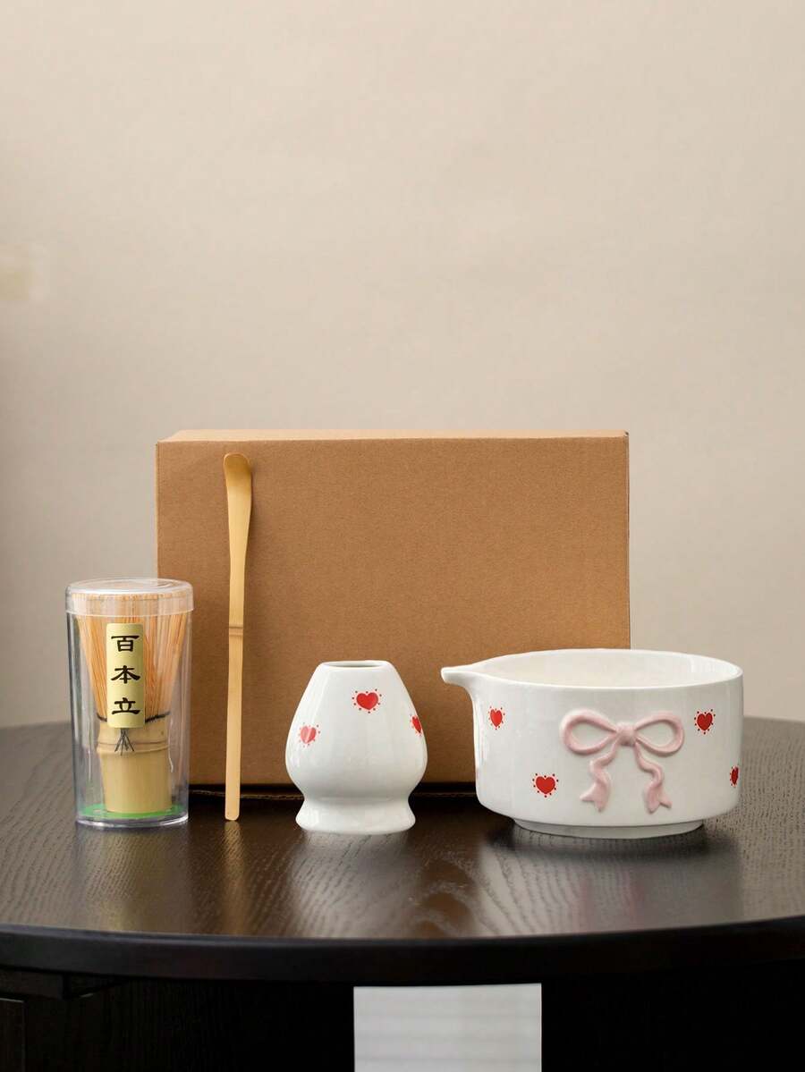 Juego de matcha de 2 piezas/3 piezas/4 piezas con estampado en relieve de lazo y corazón de colores, incluye cuenco de matcha, cepillo de matcha, taza de matcha, batidor de bambú y cuchara, herramientas para ceremonia del té, repostería y bebidas, caja de regalo con estilo japonés, juego de herramientas de batidor de matcha de la dinastía Song, regalo de vacaciones - Multicolor - Ver 1
