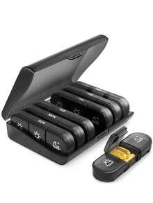 1个男女通用周用药盒，小巧便携，可收纳7天用量，防潮设计，旅行、邮轮、宿舍必备，可存放鱼油、维生素、胶囊和营养补充剂，适合旅行、航班、商务旅行、居家、露营、户外活动、海滩、暑假、开学季等场合。 - 無色 - 查看 3