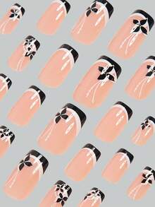 24 件中号方形指甲，复古优雅黑白双色法式花线假指甲，全覆盖可拆卸指甲艺术，适合女性和女孩，可立即提升您的外观，包括 1 片果冻凝胶和 1 个迷你锉刀果冻凝胶，随机发货，按压指甲，美甲用品，指甲