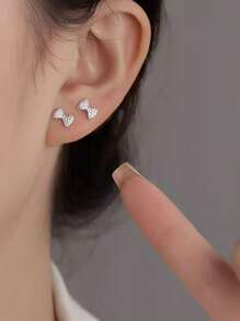 1pc Delicate Fashionable Cubic Zirconia Bow-Knot Tragus Earring, Versatile Women's Earring, Suitable For Everyday Wear And As Gift