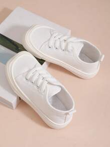 1 Pair White Lightweight PVC Soft Bottom Breathable Round Toe Flat Casual Shoes, Suitable For All Seasons