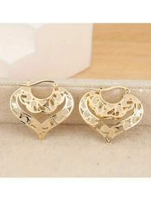 Fashionable Classic Hollow Heart Earrings, Lightweight And Versatile, Suitable For Women's Daily And Holiday Wear, A Perfect Gift For Her - Gold - View 2