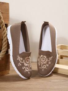 Casual Embroidered Breathable Slip-On Loafers For Summer, Brown Round Toe Lightweight Walking Shoes, Fashion Versatile And Comfortable,Sneakers For Women - Brown - View 6