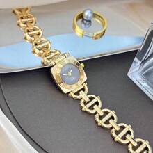1pc Women's Elegant Retro Hollow Square Metal Roman Numeral Case Bracelet Watch, High-Quality Fashion Quartz Watch