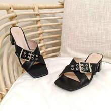 Sandalias vintage para mujer con tacón medio y grueso, hebilla metálica – Cómodas para uso diario y eventos festivos - Negro - Ver 6