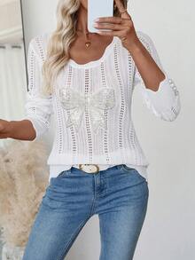 胸前亮片蝴蝶结装饰，不对称圆领，全镂空设计——初秋街头风针织衫 - 白色 - 查看 4