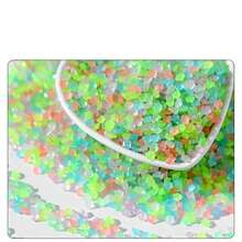 夜光鹅卵石 - 5000 颗夜光石，适用于花园、花瓶填充物和水族馆装饰，3-5 毫米蓝色树脂砾石，花园鹅卵石