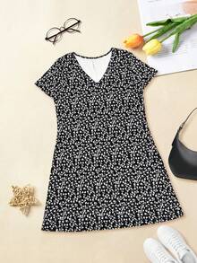 时尚轻盈优雅碎花连衣裙，百搭实用，适合休闲、度假、工作、居家、旅行，也可作睡衣穿着，尺码齐全。