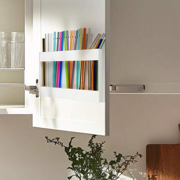 Soporte de pajitas de acrílico, organizador de pajitas de gabinete con cinta adhesiva de doble cara, dispensadores de pajitas altas, recipiente de almacenamiento de pajitas reutilizables para armario, mostrador de cocina, blanco, negro, transparente, marrón, beige, soporte de pajitas de acrílico rosa para puerta de gabinete con cinta adhesiva de doble cara, organizador de pajitas reutilizables, recipiente de almacenamiento de tumblers, accesorios de cocina para mostrador, armario