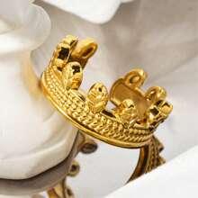 Set de 3 anillos ajustables de acero inoxidable con capas geométricas enchapadas en oro de 18K, cuentas y corona, adecuado para mujeres en eventos diarios, fiestas, banquetes y vacaciones de verano