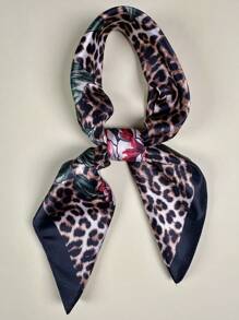 1 Stück Damen Blumen und Leopard Muster Quadratischer Schal, elegantes Halstuch Bandana, Satinschal als Haraccessoire