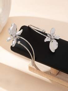 1pc European Style Butterfly Pendant Open Cuff Bracelet, Fashionable & Elegant Women Accessory For Daily, Party, Vacation Wear
