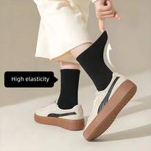 2/4/5 双女士中筒袜，情侣及家庭配套袜子，高弹力，抗菌除臭，柔软舒适，四季皆宜，透气针织面料，简约，适合居家、通勤、派对、节日、节日礼物 - 彩色 - 查看 3