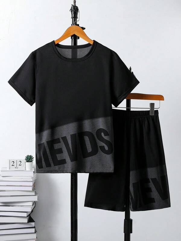 2pcs/Set Teenage Boys Sports Outfit, Short Sleeve T-Shirt Top And Running Shorts Set