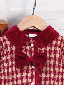 2 件女婴天鹅绒领蝴蝶结格子夹克和百褶裙套装，秋冬优雅装扮 - 酒紅色 - 查看 6