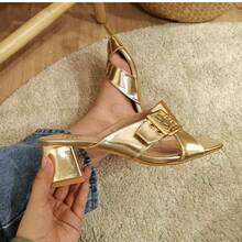Sandalias vintage para mujer con tacón medio y grueso, hebilla metálica – Cómodas para uso diario y eventos festivos - Dorado - Ver 2