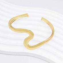 Pulsera de estilo geométrico de onda con calado para mujeres, diseño minimalista adecuado para uso diario, estilo europeo y americano
