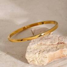 1pc Elegant Minimalist Stainless Steel Plain Bangle Bracelet With Shiny Arc Surface And Clasp Closure, Suitable For Women's Daily Wear