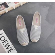 Canvas Flat Bottomed Fisherman Shoes Mesh Fabric Breathable Comfortable Fashionable Printed Upper Casual Board Shoes