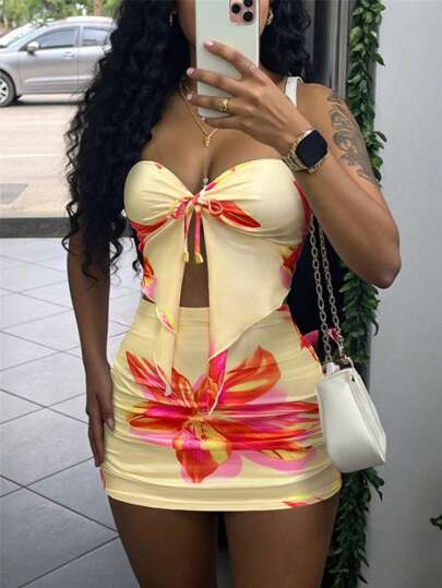 Women's Summer New Strapless Asymmetrical Hem Top And Ruched Hem Skirt 2 Pieces Sexy Suit, Suitable For Holiday And Beach