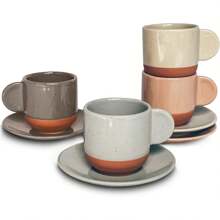Juego de 4 tazas de espresso de cerámica Mora, de 3 onzas - Pequeñas tazas inspiradas en lo italiano con platitos, para pequeños tragos de café - Estilo moderno bohemio para cualquier cocina o cafetería. Porcelana apta para microondas - Colores neutros surtidos