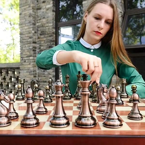 Yernea 30*30*2.8cm/11.81"*11.81"*1.1" Deluxe Wooden International Chess Set With Foldable Chessboard, Zinc Alloy Antique Bronze Chess Pieces, Christmas Game Entertainment Gift